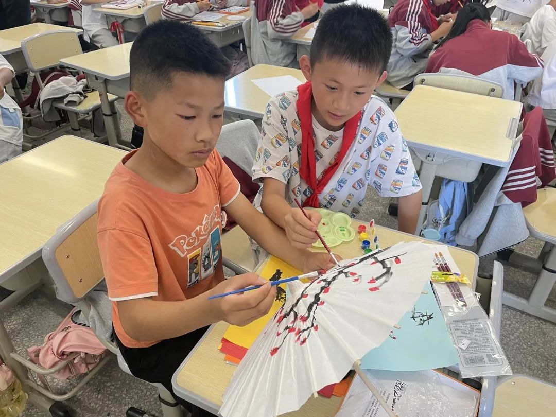 美在附小——记天府新区新兴中学附属小学开展第一届艺术节