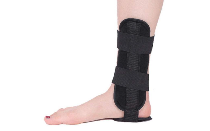 篮球鞋气垫破了能修么（脚踝扭伤：崴脚后应该如何处理？运动员们是如何恢复的？）