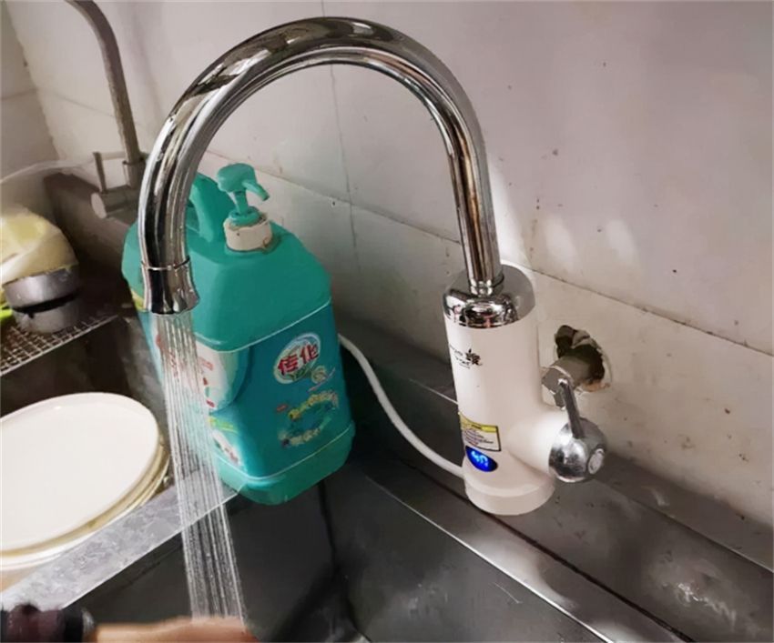 为何用过电热龙头的人，都想换回小厨宝？家用选哪个更合适