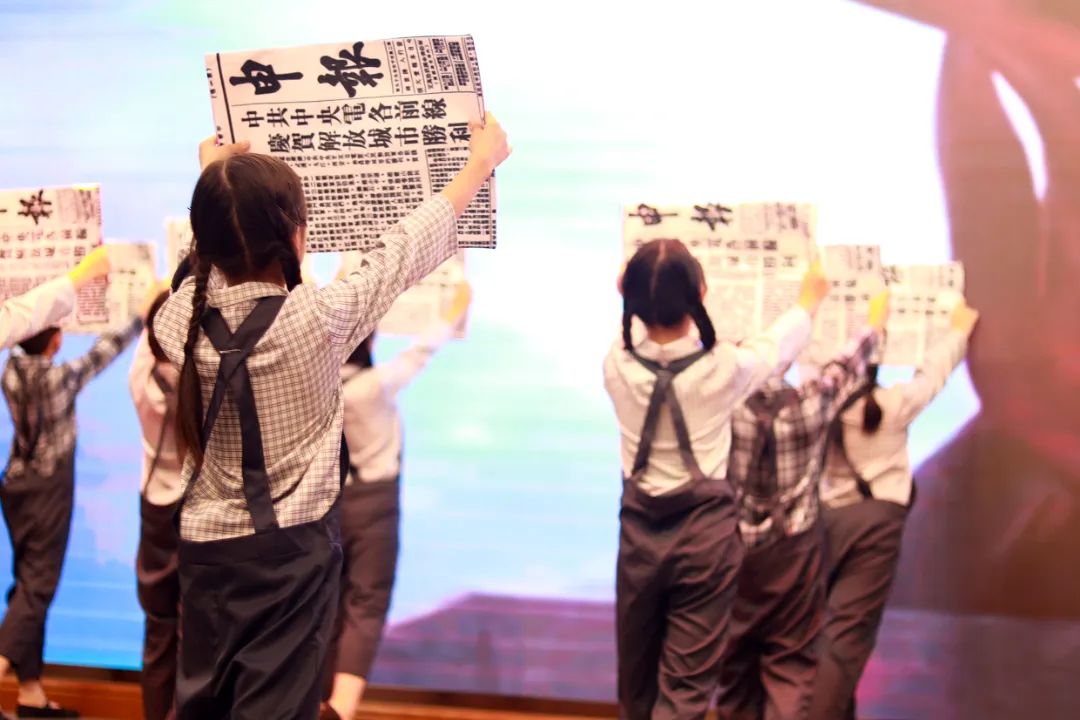 华阳实小举行“童星耀五月·艺术绽花开”群舞比赛（三四年级）