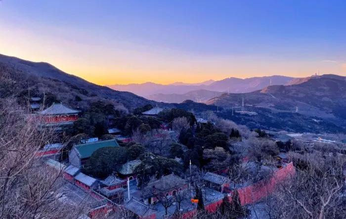 春风拂面登山去！北京7大爬山好去处，人少景美