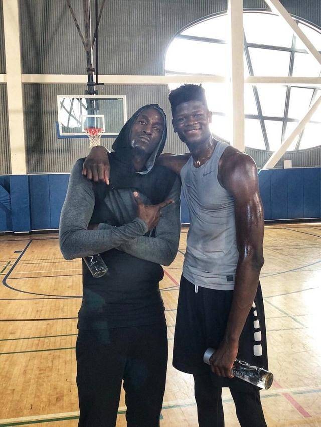 有哪些nba球员臂展（臂展分4个等级：隆多臂展超身高17厘米A级，字母S级，那SSS多猛？）