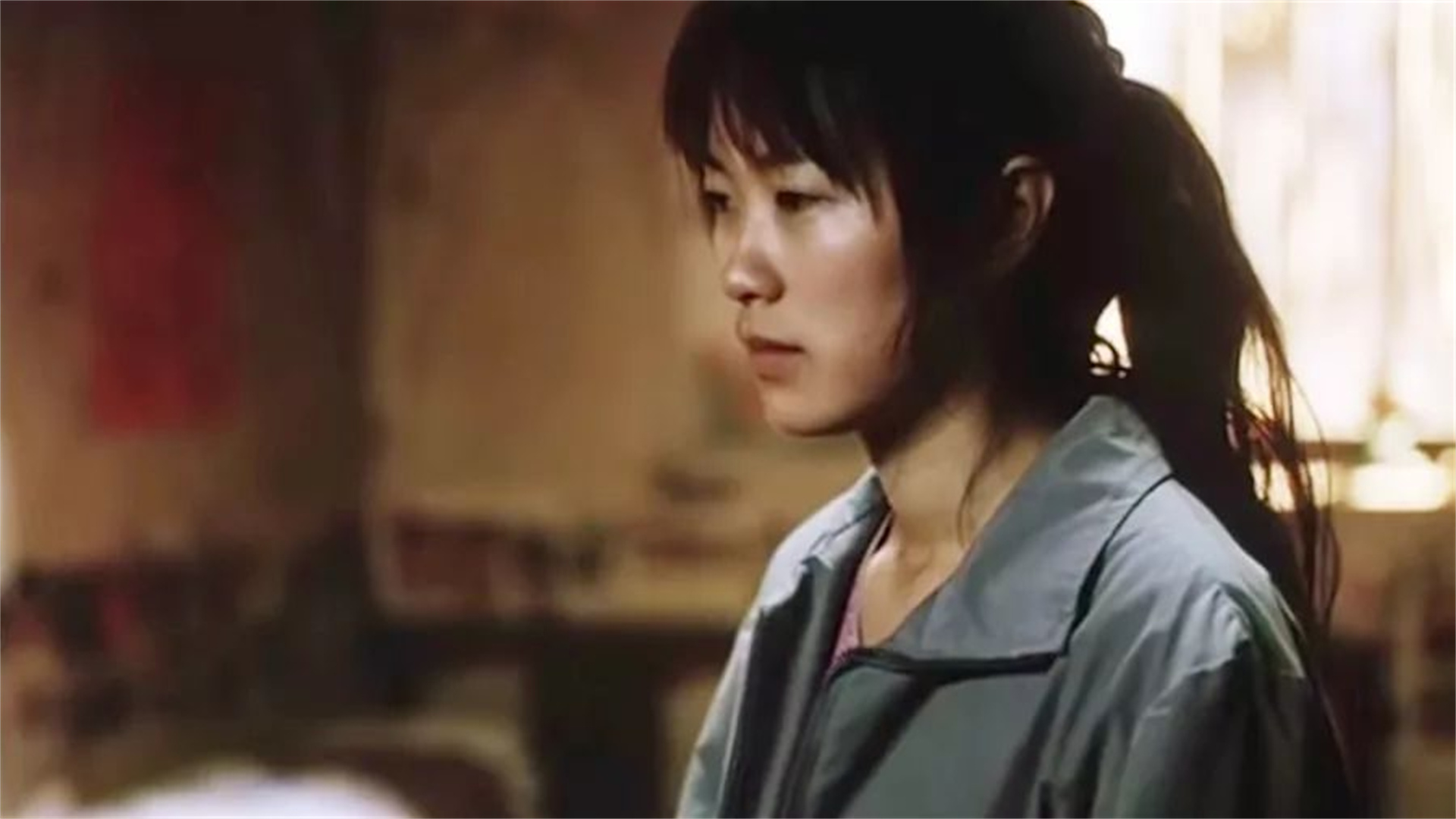 27年前，老汉120元买下女大学生，睡猪圈17年，老汉见岳父很热情