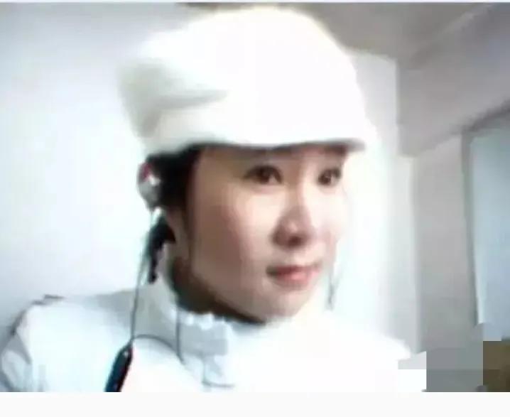王元中：〖坡下说诗·樊樊〗 四处招摇的风或年年灿烂