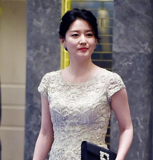 李英爱，15张精美的照片