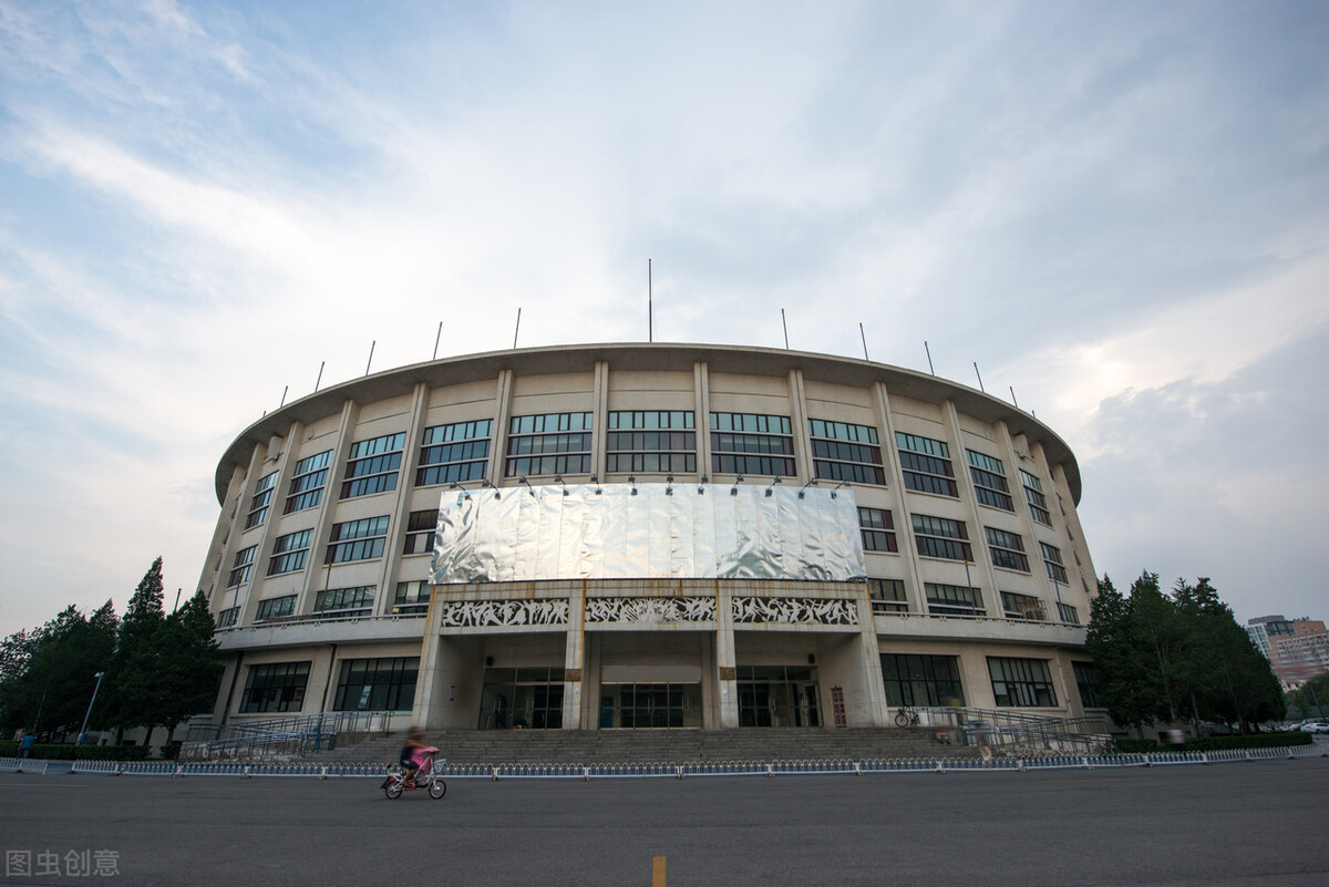 改造復建前的北京工體改造復建前的北京工體新工體規劃總建築面積38.