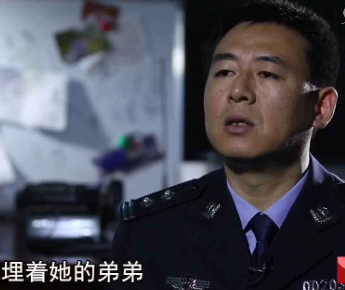 2008年，辽宁女子“梦到”遇害弟弟埋尸地点，警方前往，挖出尸体