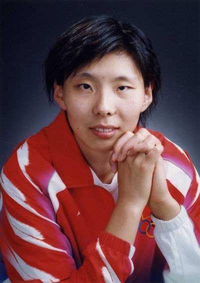 陈楠的成长历程(女篮亚洲第一中锋陈楠,退役后重返赛场,助女篮获奥运