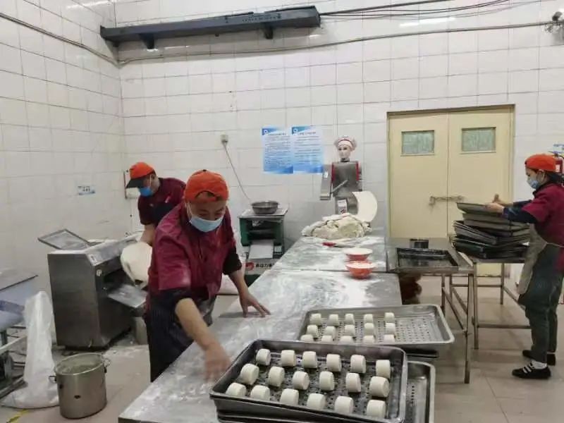 50位书记、院长进驻宿舍，一日三餐免费提供！疫情突袭，郑州大学这样做！