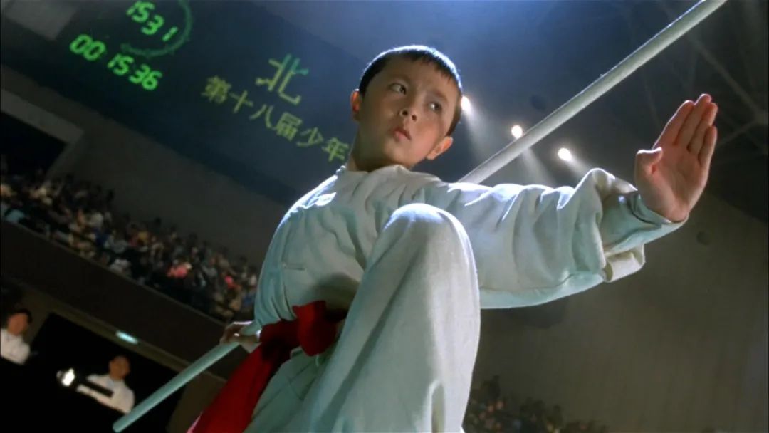 李连杰黑侠2国语电影(「过气」的他们，拍出了今年最好的动作片)