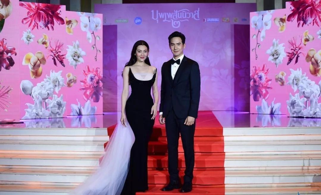 泰星bella一身黑裙出席《天生一对2》活动～网友：和pope好配哇