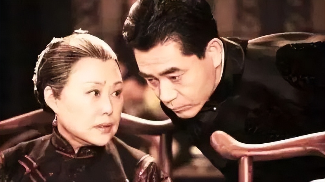 《大宅门》21年，10位演员境况差距巨大，女2号没落，女9号成顶流