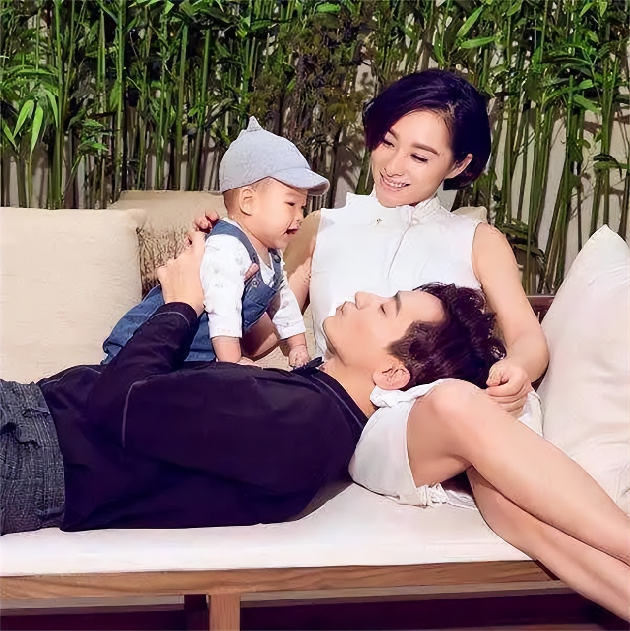 刘璇平衡木冠军怎么好（43岁奥运冠军刘璇近况，嫁入豪门被宠成少女，如今已是霸道女总裁）