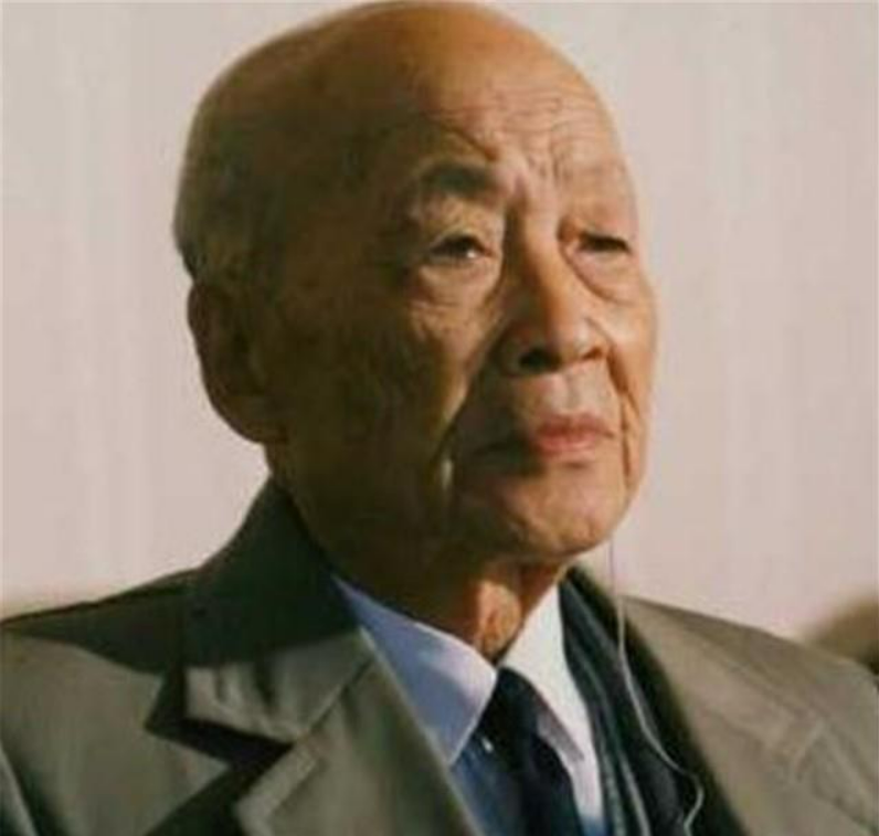 2003年，著名数学家苏步青在上海逝世，身上装着一张日本女士照片