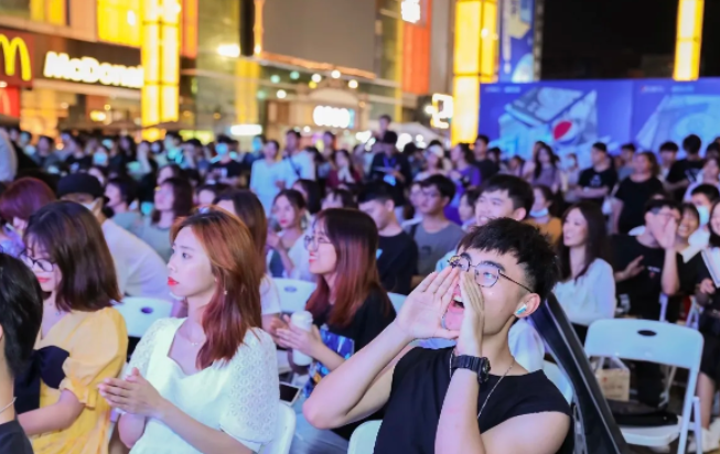 谷爱凌就读的斯坦福大学，到底有多贵？家里要没矿，根本读不起书