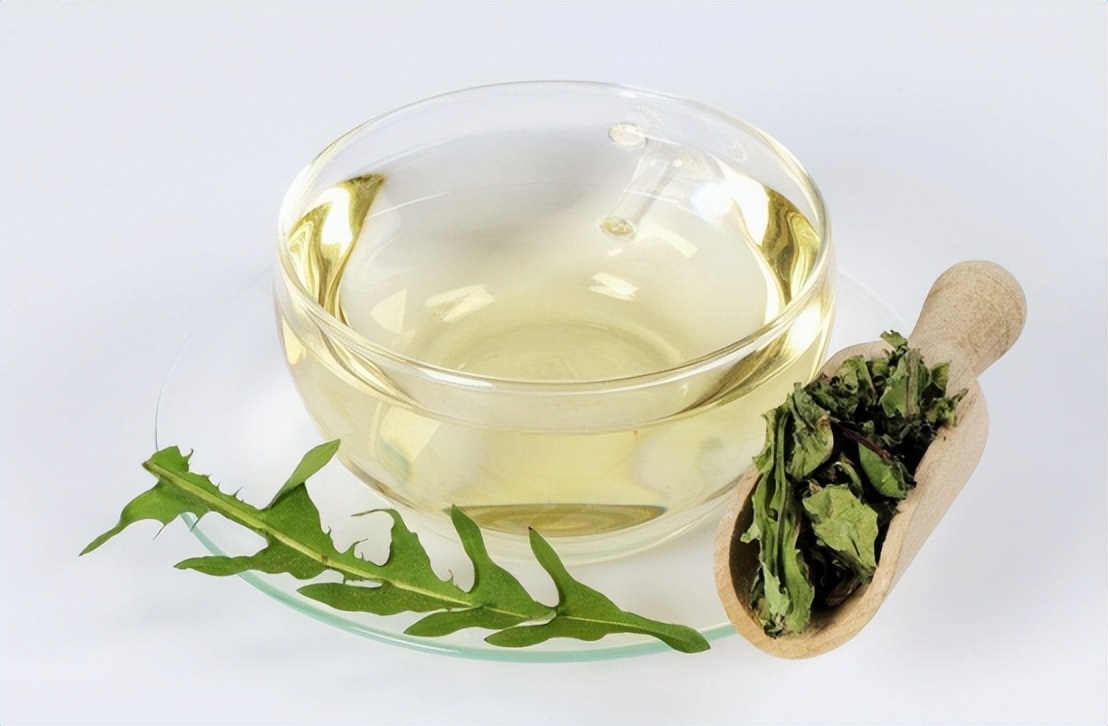 提醒：这4种食物多吃易堵塞血管，中老年人尽量少吃或不吃