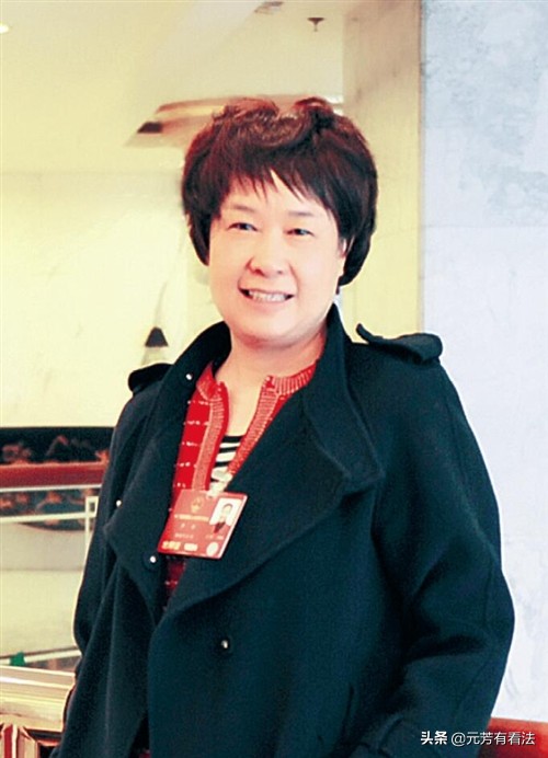 “千億女煙王”盧平和她的情人