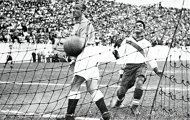 乌拉圭为什么能拿世界杯冠军（乌拉圭两次获得世界杯冠军，但在赛制方面有一个共同的瑕疵）