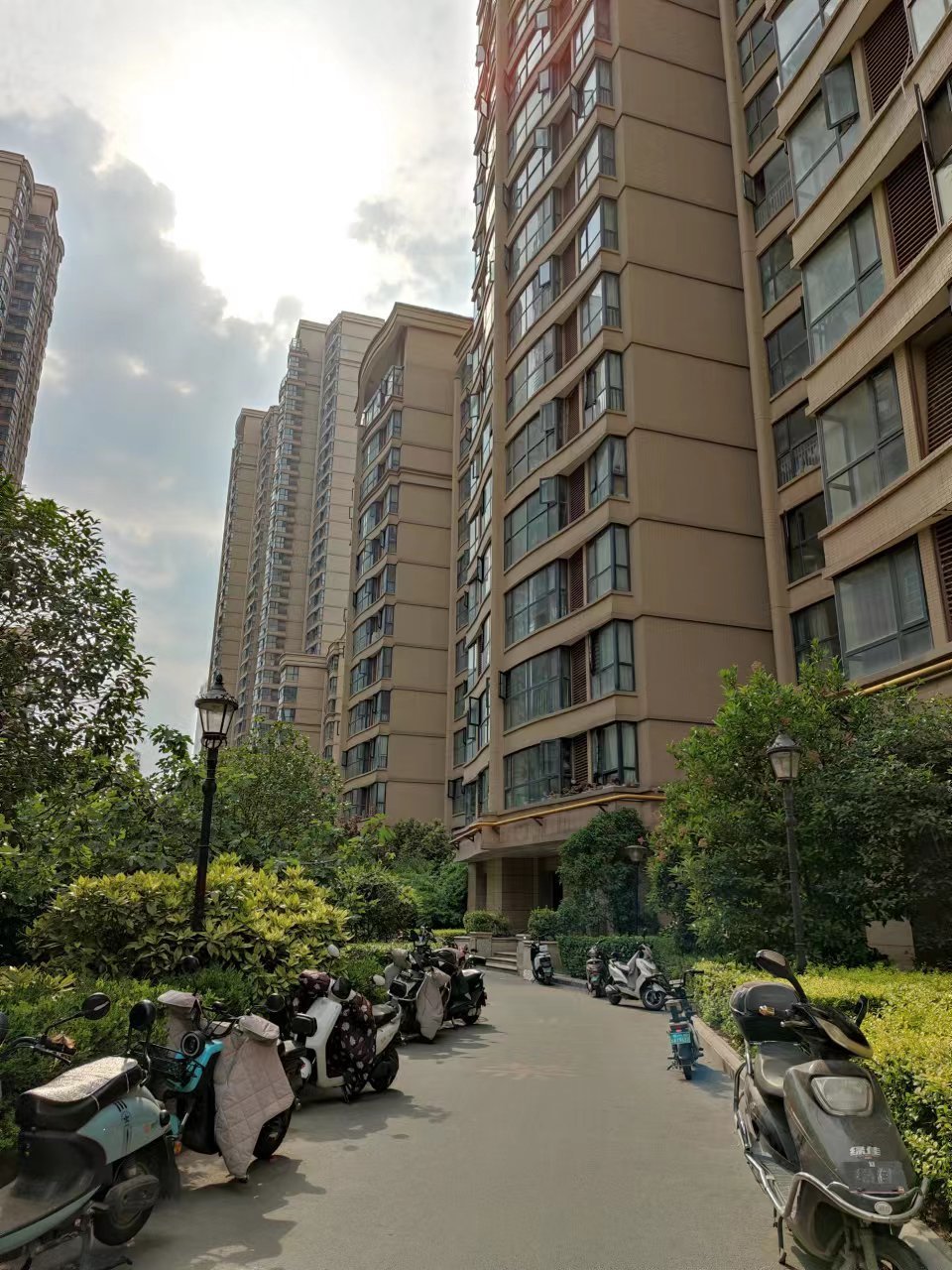 郑州金水区 | 88㎡旧房改造，现代简约风给父母一个新生活