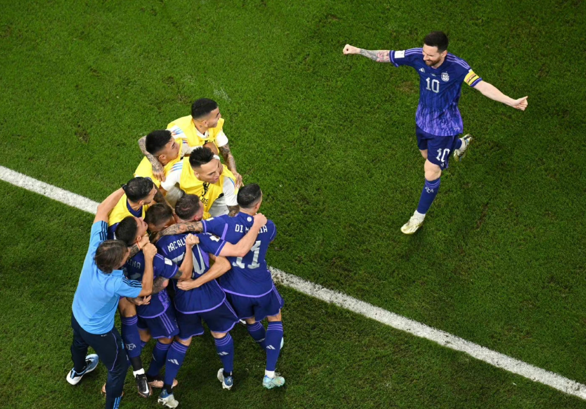 為什么世界杯16強c組先進行（世界杯16強決出10席！阿根廷法國鎖定頭名，4組淘汰賽對陣出爐）
