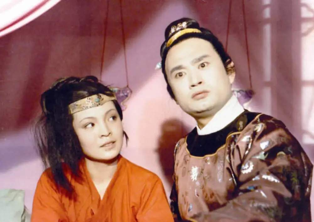 给我往死里打(红楼梦：薛蟠是否销户社死？贾雨村判葫芦案并非电视剧里那么简单)
