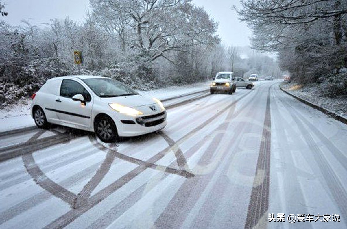 汽车除雪：高效清除路面积雪，保障行车安全