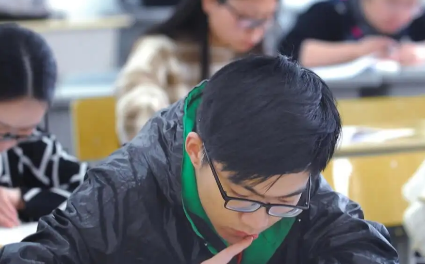 教育部通知，“这3个”证书毫无价值，大学生不要白费功夫了