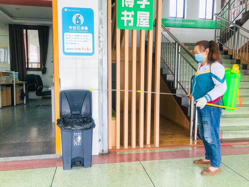 垃圾分类“罩”样精彩｜金桥小学加强对师生进行垃圾分类宣传教育