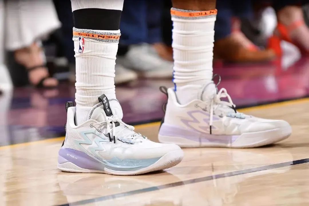 NBA季后赛球星上脚鞋款合集！竟还有獭兔一代？