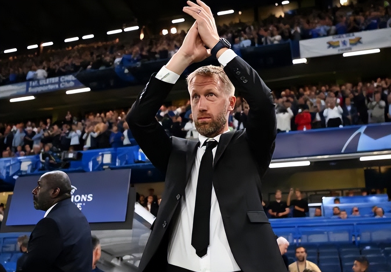 英超数据简报热刺擒联赛2连胜（3-2！1-4！英超疯狂一夜：热刺逆转绝杀守住第3，切尔西爆冷惨败）