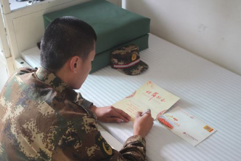 1989大学生（89年一邮递员私自截留1500元）