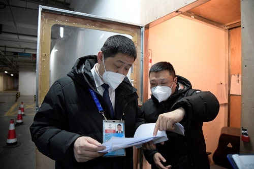 奥运会志愿者都做些什么工作（服务周到、保障有力 这些人在冬奥背后默默付出）