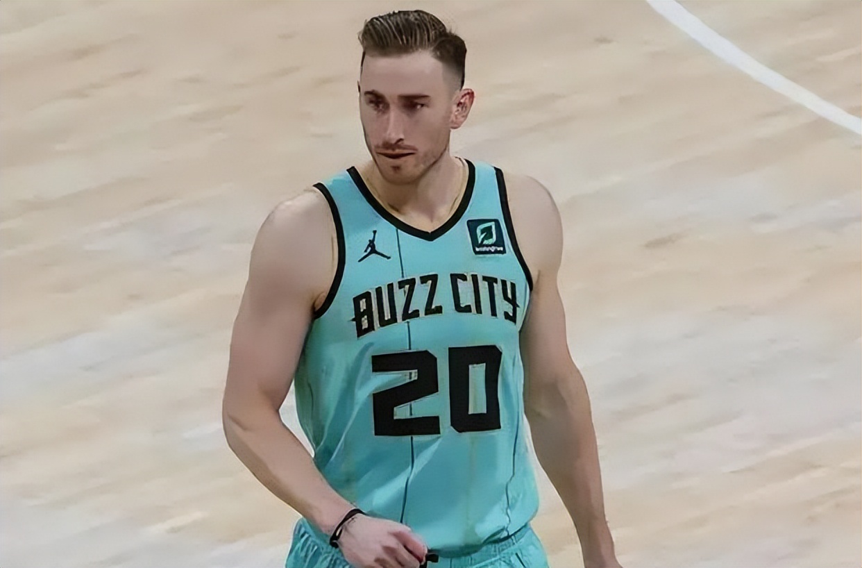 凯尔特人期望和他续约,而黄蜂也向海沃德伸出了橄榄枝