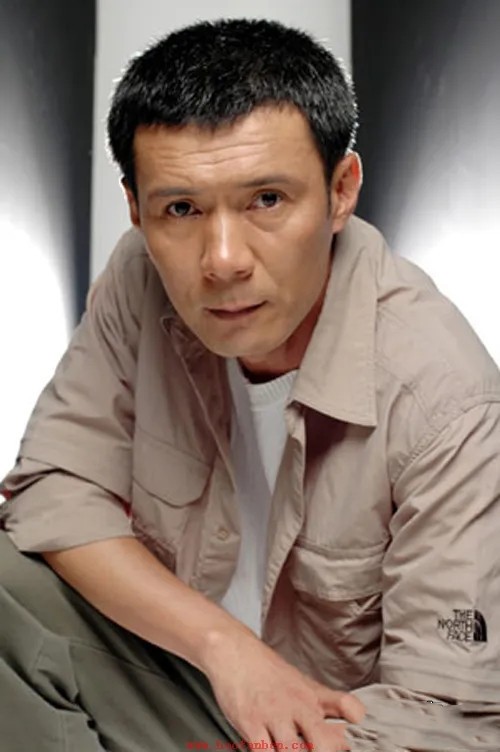 著名演员姚安镰，缺失女儿童年有愧疚，离婚后和女儿相互依靠