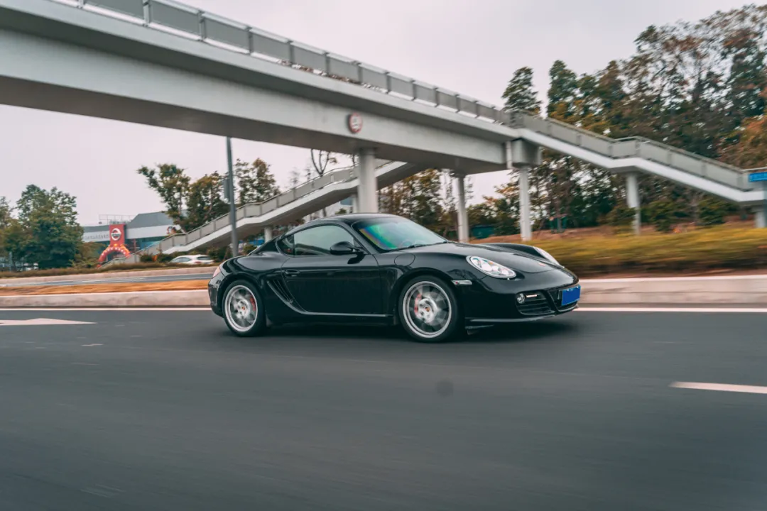 保时捷cayman图片及报价_【读车号】