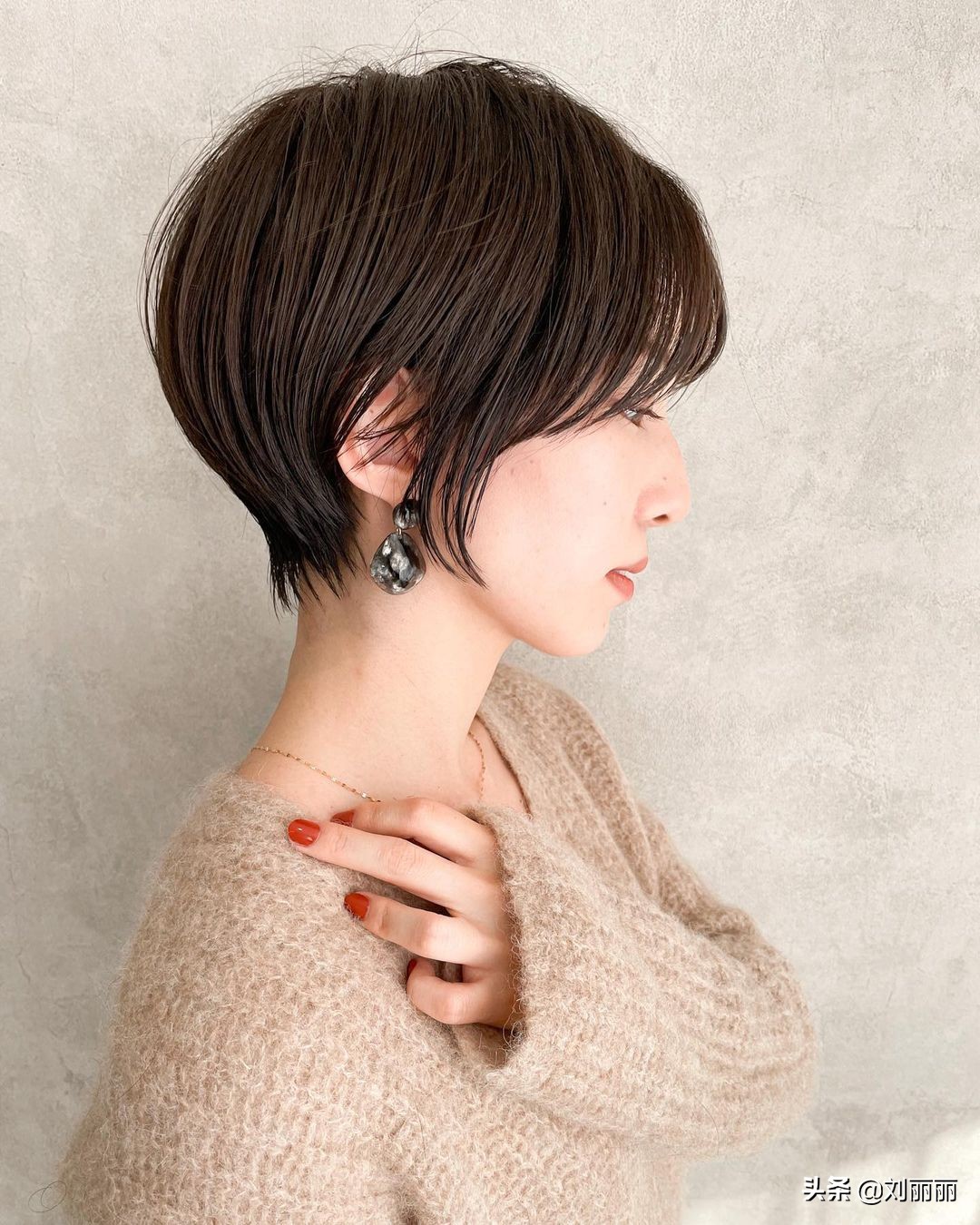 1月发型18款,短发长发都不赖,你看喜欢吗