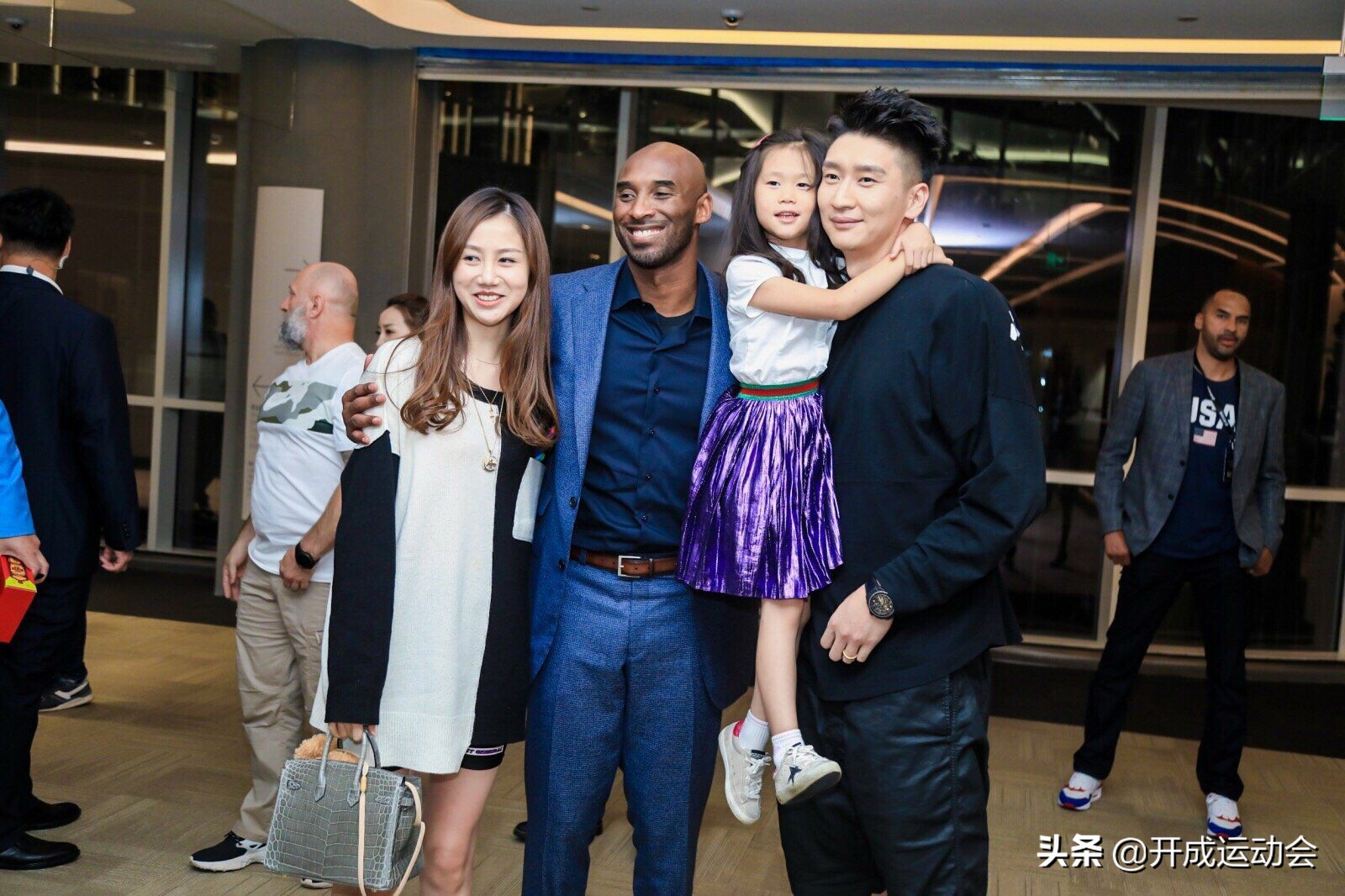 孙悦古晨图片(孙悦娇妻陈露近况曝光:穿jk制服,人淡如菊,不受离婚流言