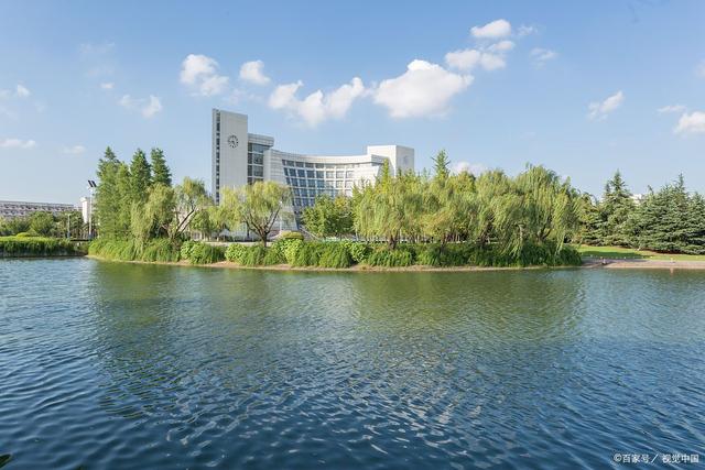 23考研｜上大新传：卷是卷了点儿，但专业课给分松复试还公平