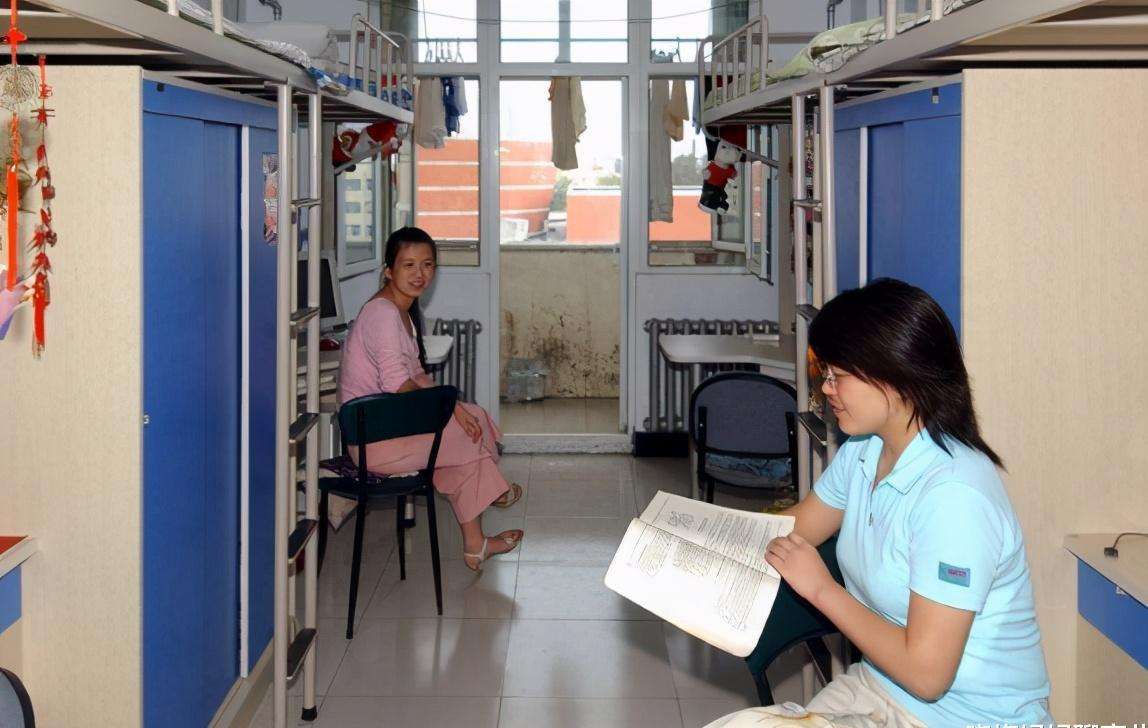 2022年考研学生须注意，这些院校不再提供宿舍，读研花销又增多了