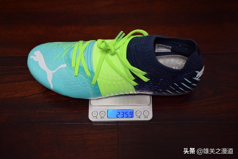 假草用什么足球鞋(Puma Future Z 1.2 MG足球鞋，绿茵实战派)