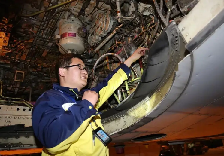 28年前，西安6.6特大空难纪实：维修人员插错2个插口，160人全部遇难…