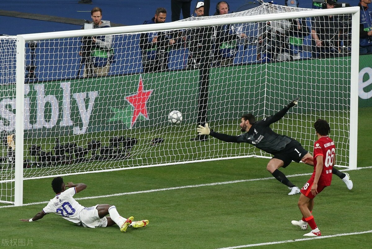 利物浦欧冠视频（欧冠决赛-维尼修斯进球 库尔图瓦多次神扑 皇马1-0利物浦 第14次夺冠）