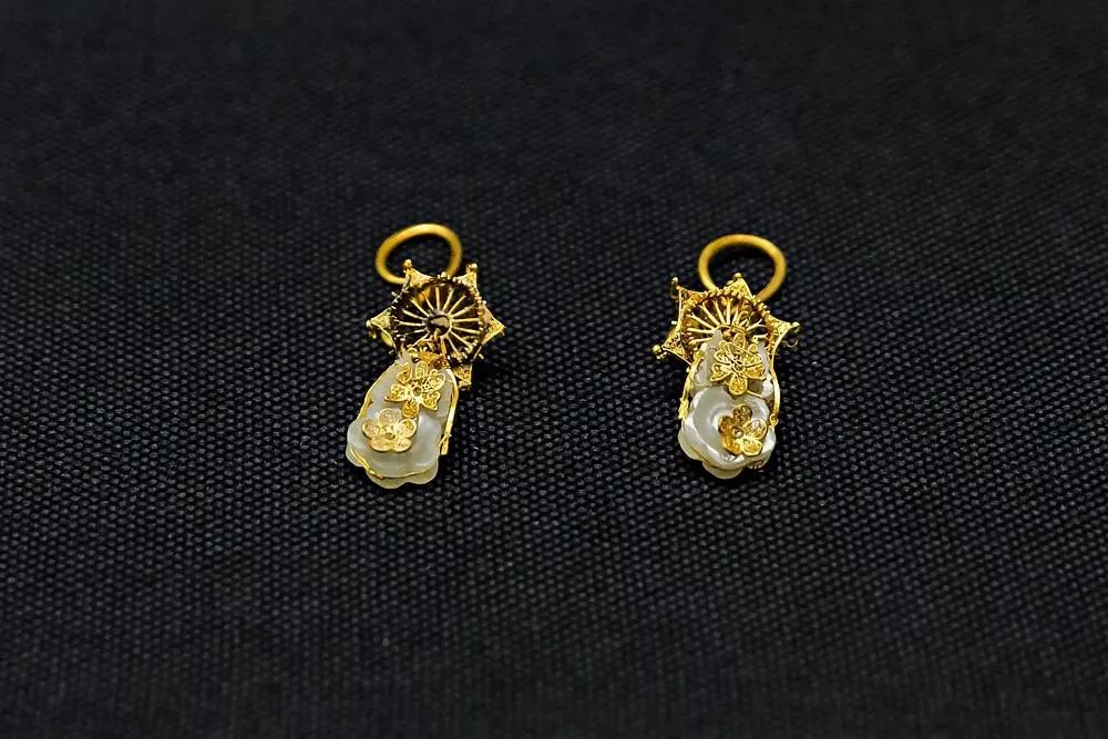 金色浪漫:盘点历代金耳环(坠),件件都是精品,你喜欢哪一款?