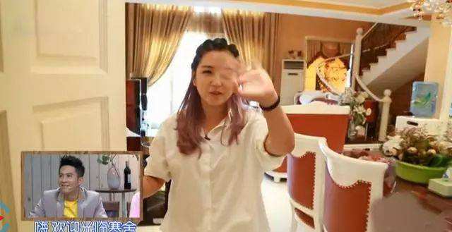 8位过气女明星窘况：卑微求工作，变脸被群嘲，徒留尴尬与心酸