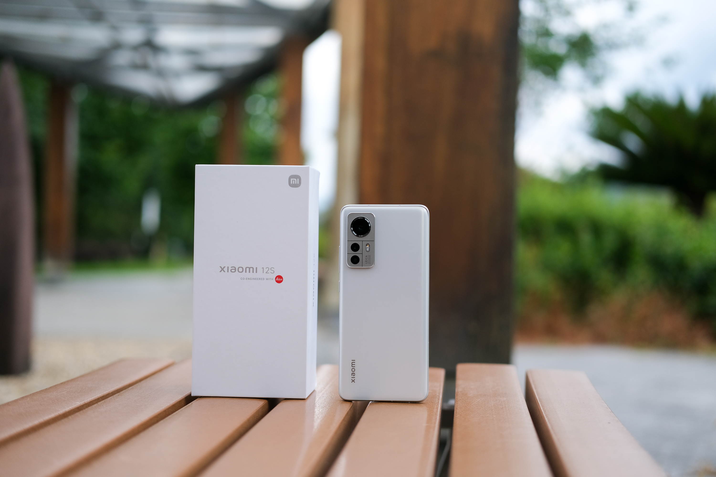 近期旗舰手机怎么选 这三款性能强且各有特点价格最贵才不到4000元