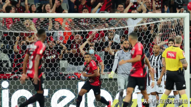 世界球队排名2021（IFFHS评选2021年世界十佳球队：巴西球队首次获第一）