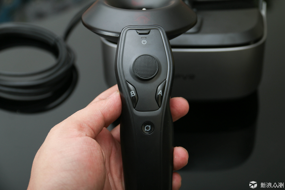 大朋E3-P定位版VR眼镜：体验优良但内容是软肋