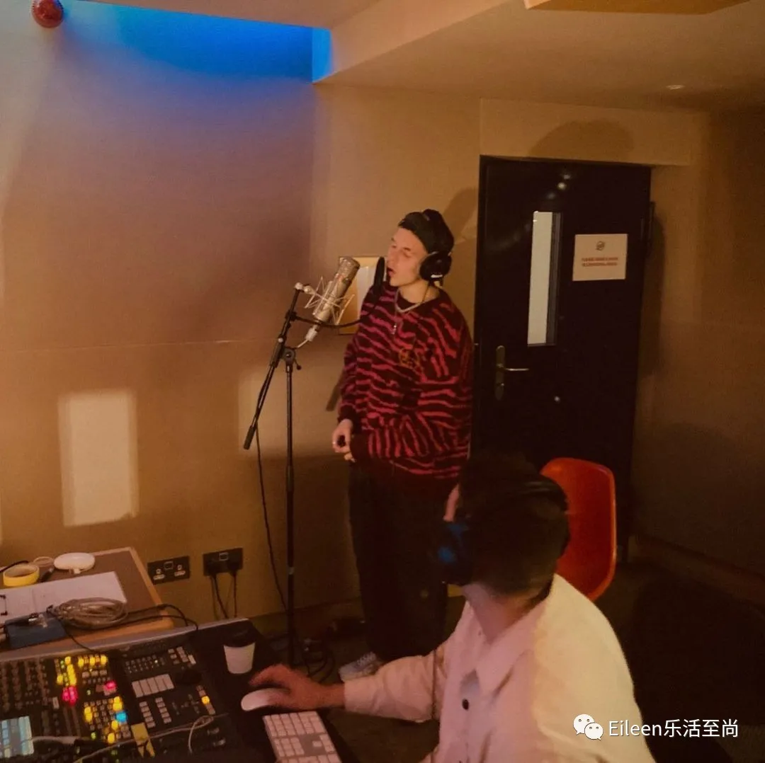 这资源都捧不动?顶流家庭的二代现在什么样?