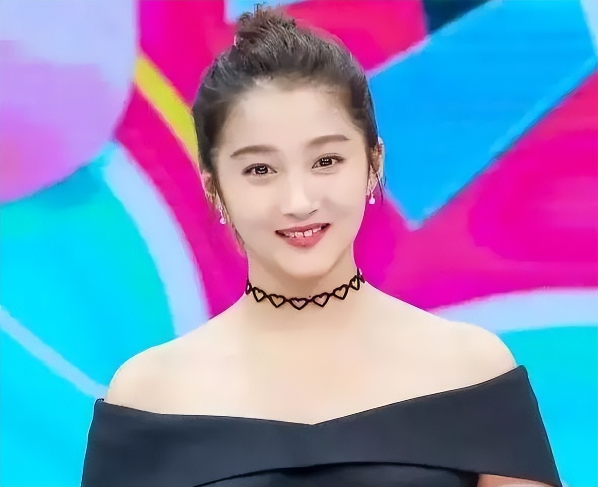 有种"拉胯"叫脖子短,5位漂亮的女演员,都栽在了脖子的长度上