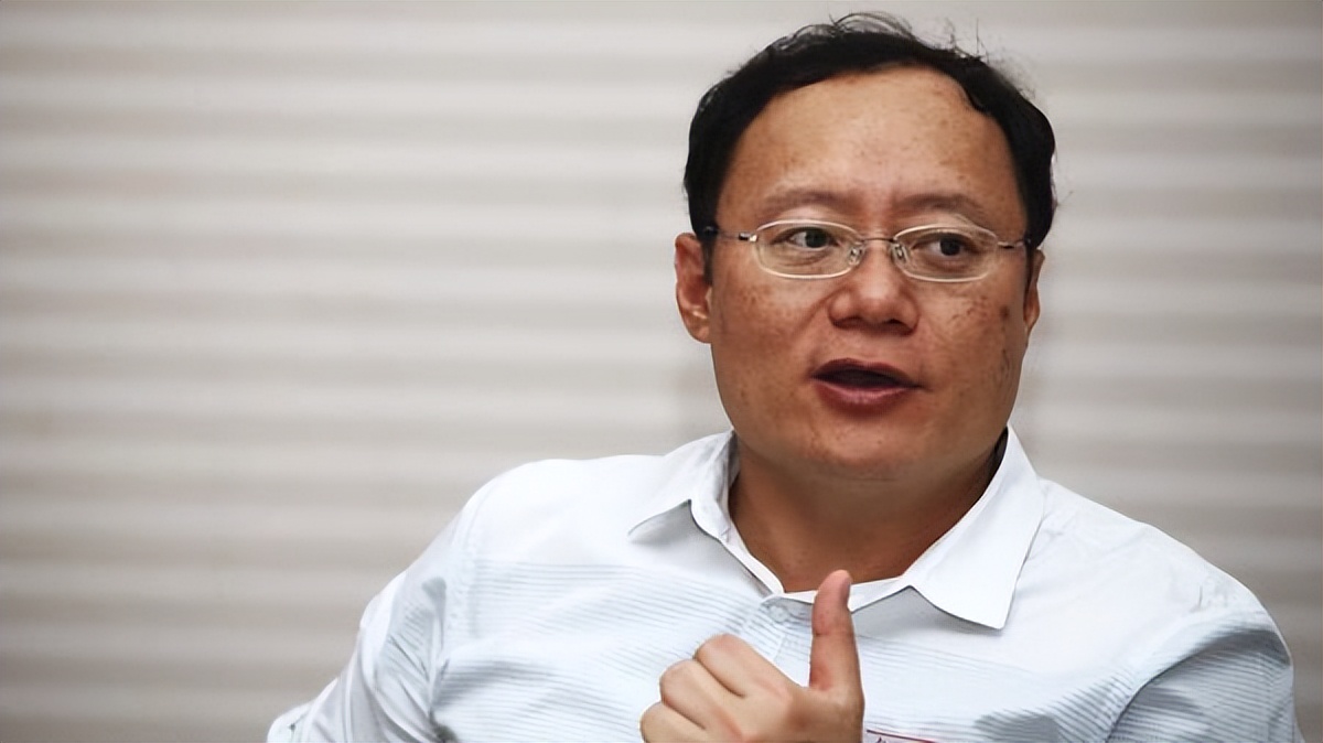 他毕业于斯坦福，花1600万买网站，5年后市值75亿美元，凭啥